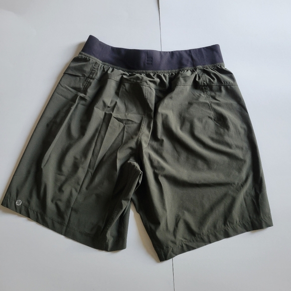 Lululemon athletica shorts. - Picture 2 of 10